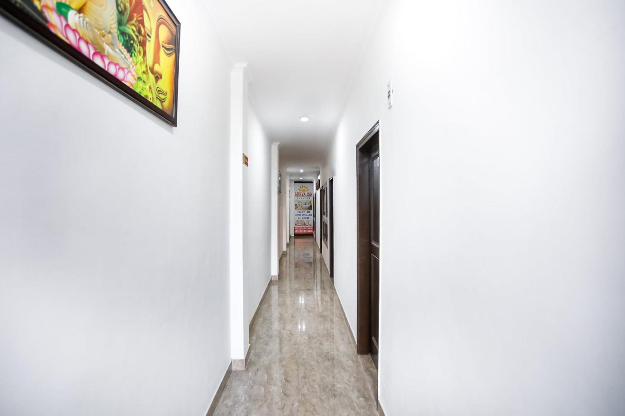 Hotel O Surya Inn Ню Делхи Екстериор снимка